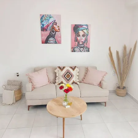 Vista Mare , 2 Min Drive To The Sea Apartment *