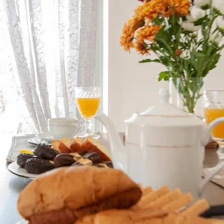 Apartament Vista Mare , 2 Min Drive To The Sea Lakki (Karpathos)