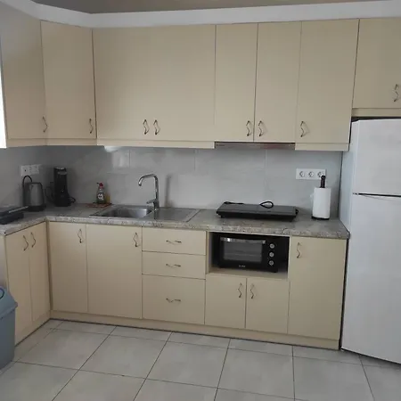 Vista Mare , 2 Min Drive To The Sea Apartament *