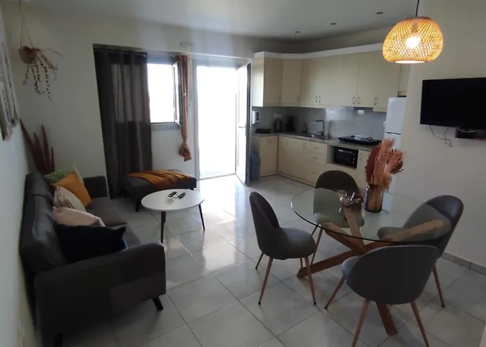 Appartement Vista Mare , 2 Min Drive To The Sea Lakki (Karpathos)